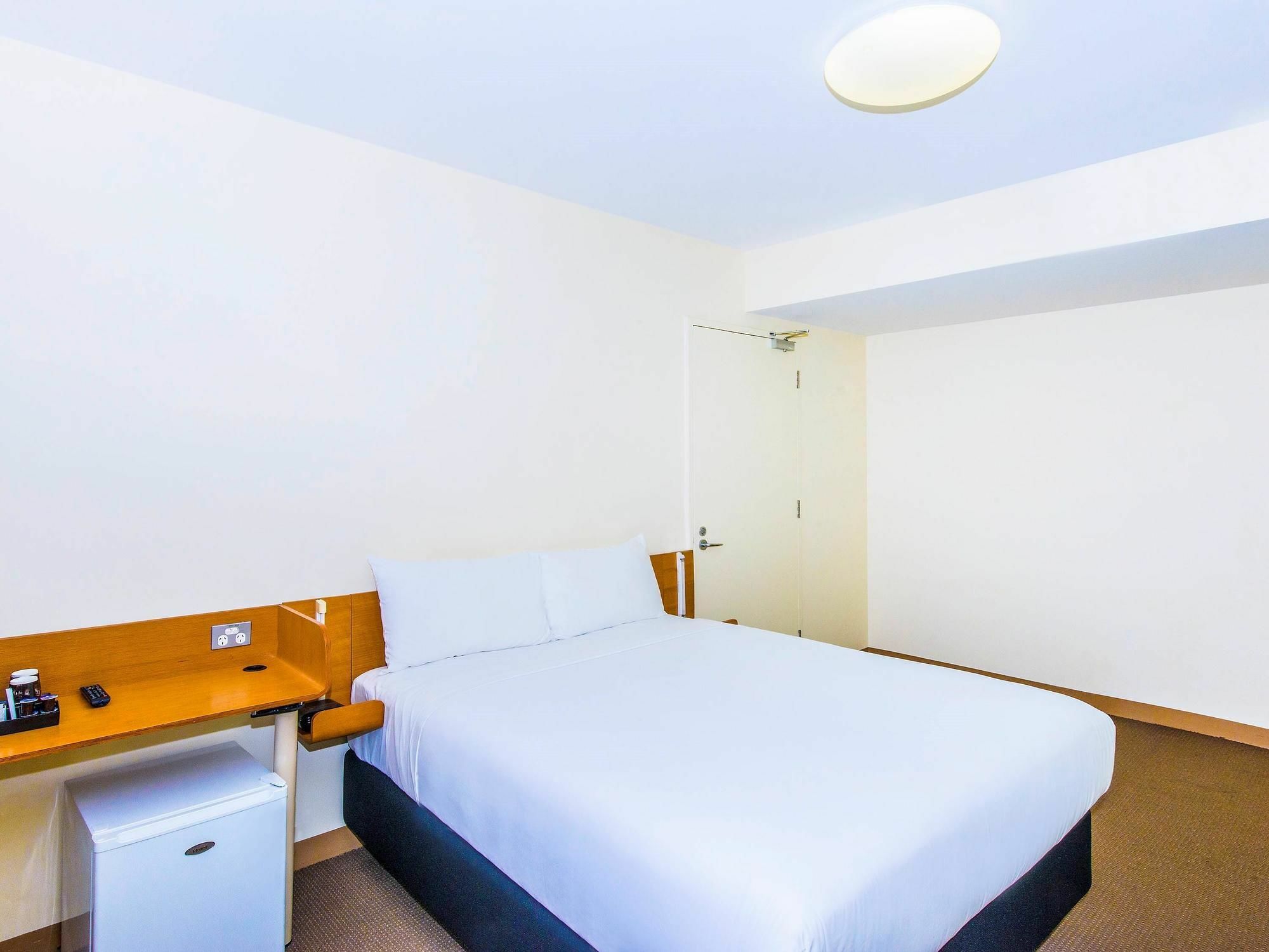 Ibis Budget Sydney Olympic Park Exteriör bild