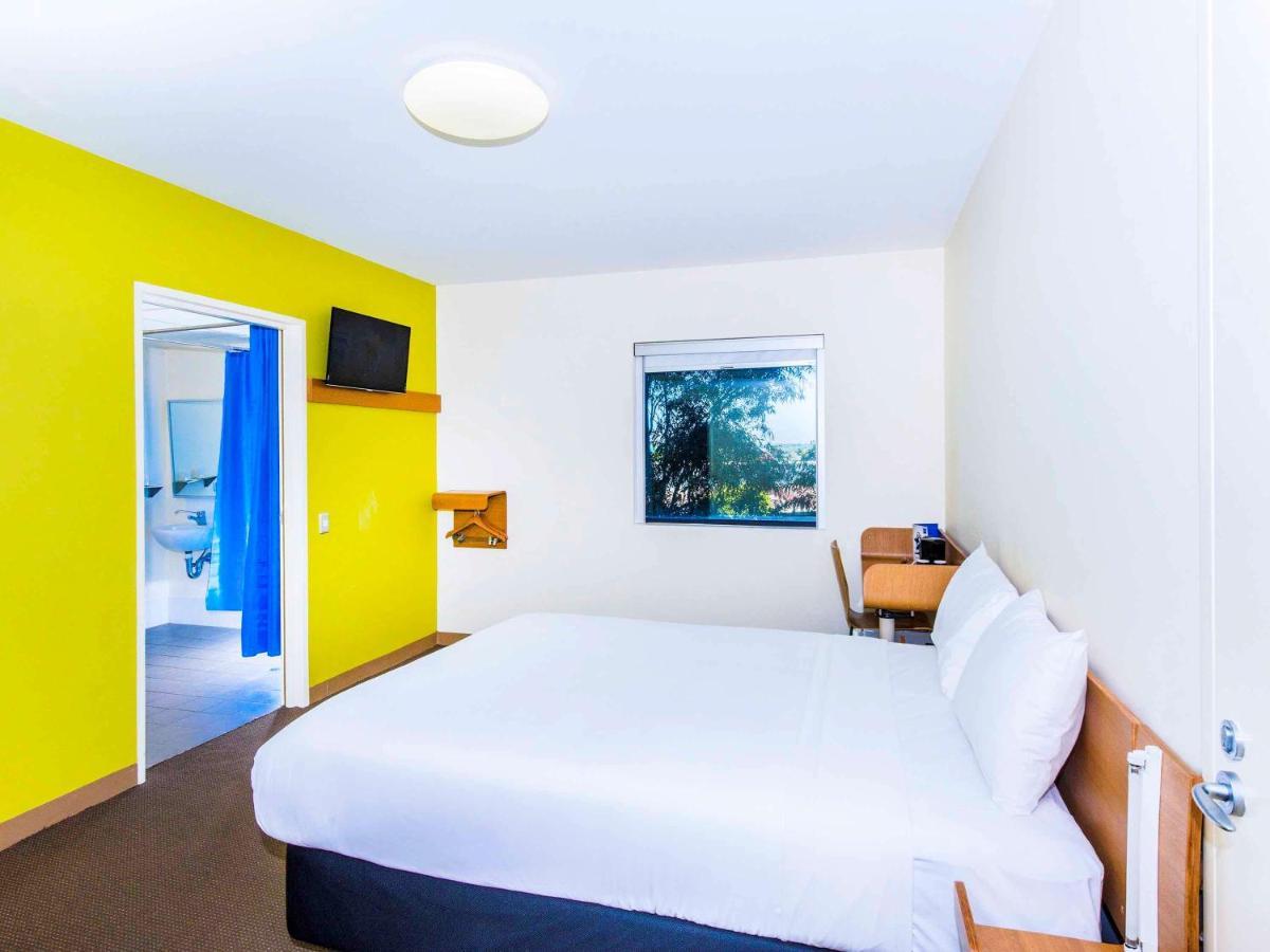 Ibis Budget Sydney Olympic Park Exteriör bild